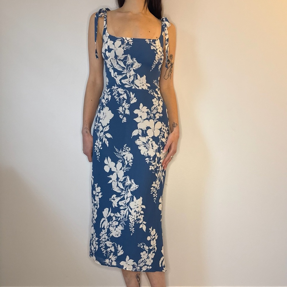 Reformation Blue and White Midi Dress (4)